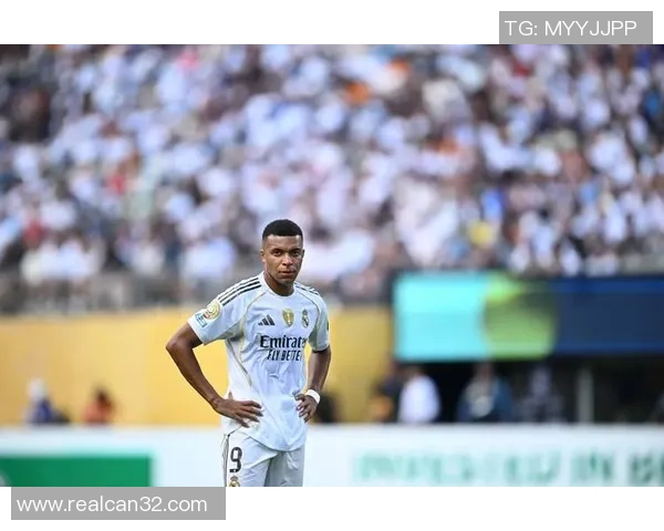 巴黎圣日耳曼足球队球员号码一览及其表现分析